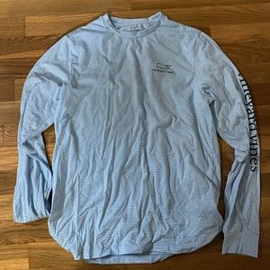 vineyard vines striped shirt